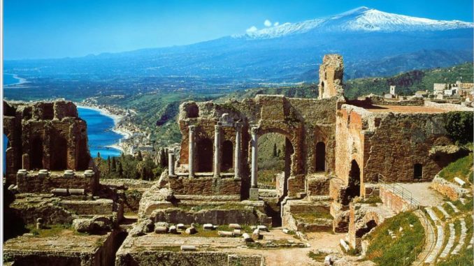 Taormina, Teatro greco con Etna